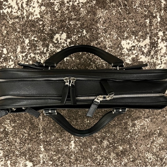 TUMI Astor Regis Italian Leather Briefcase - Picture 14 of 16